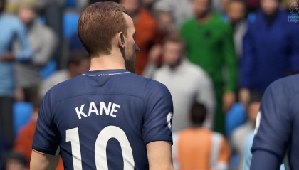 开云网站-乌帕梅卡诺被评为法甲最佳后卫，乌帕梅卡诺技术特点